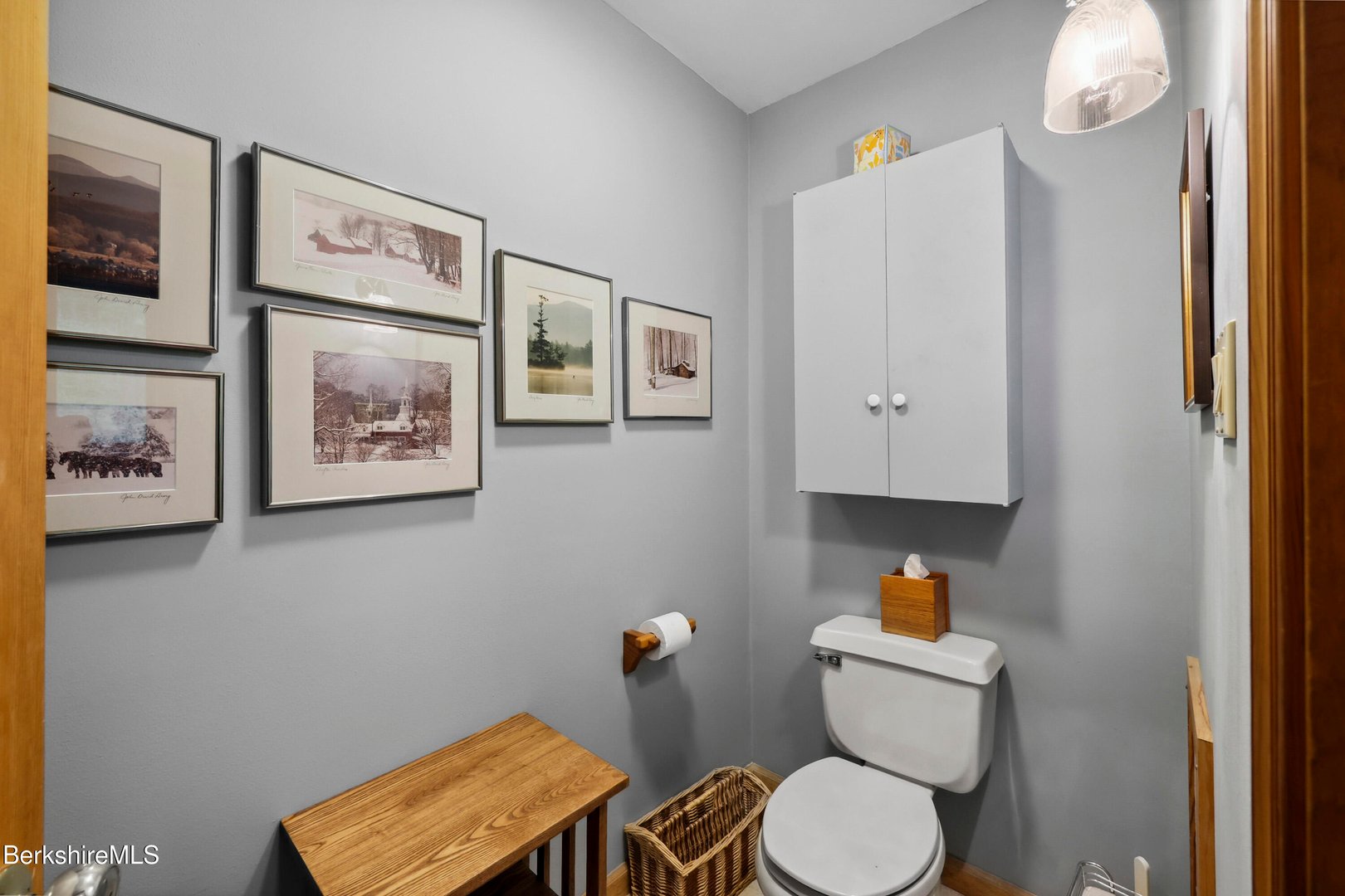 29 Old Village Rd Photo 37