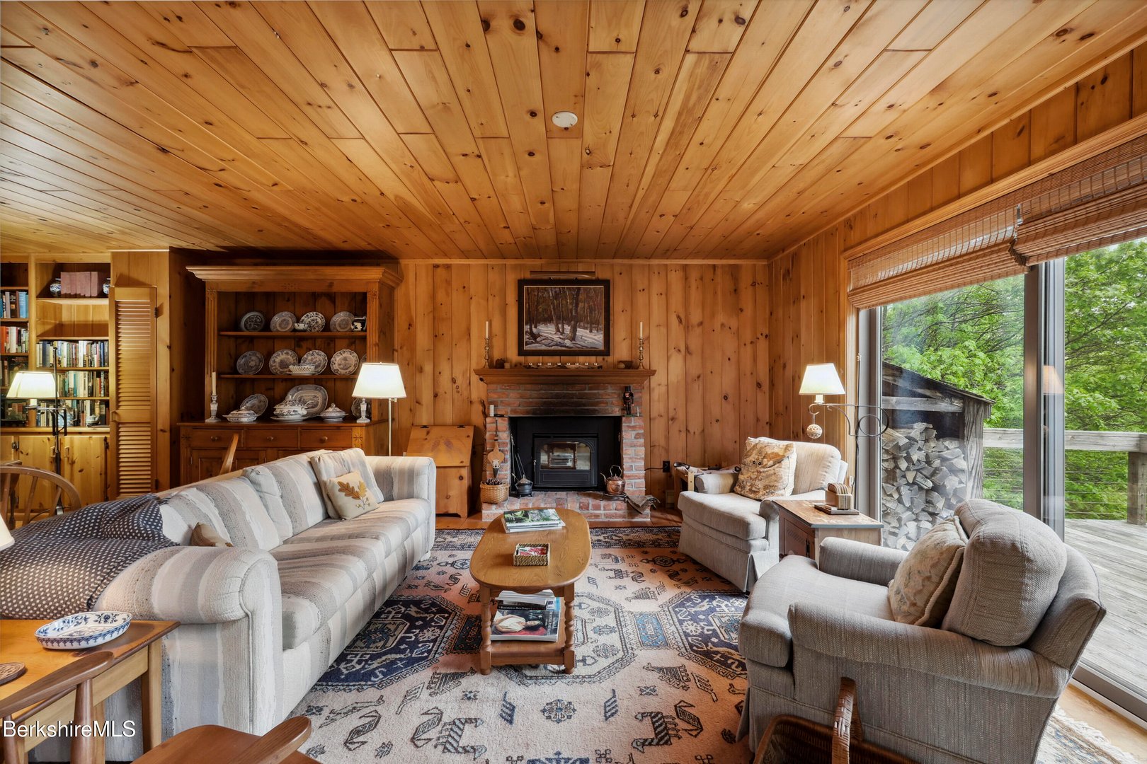 29 Old Village Rd Photo 6