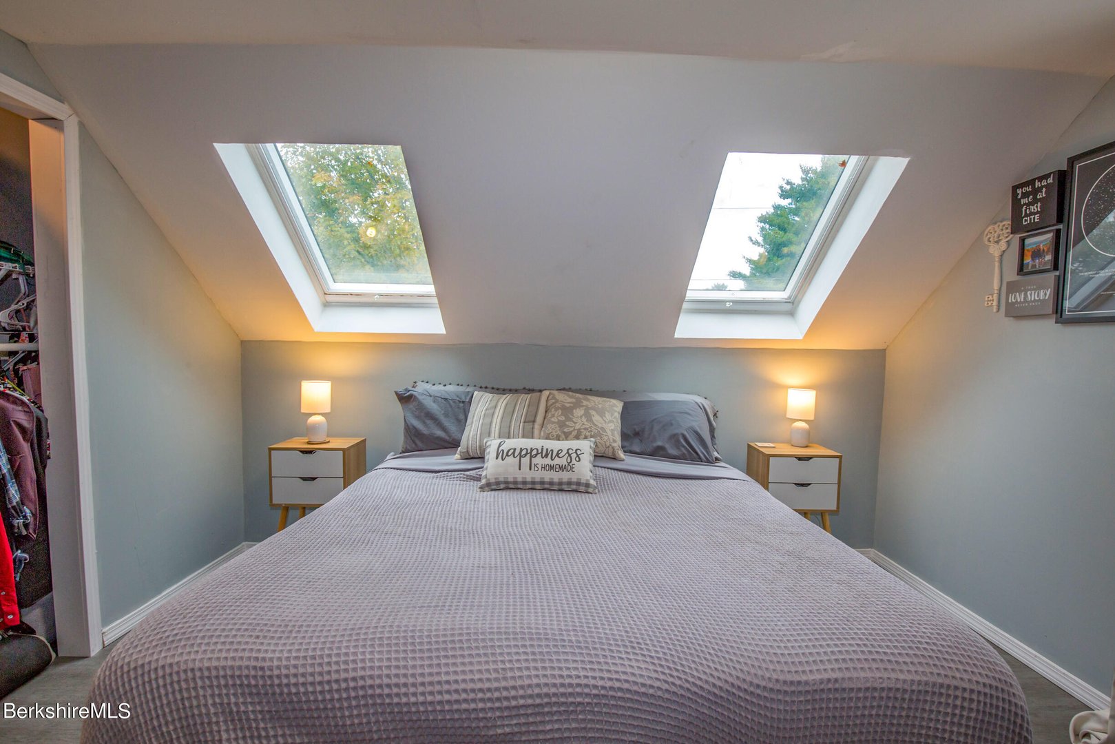 2 Walnut St Photo 24