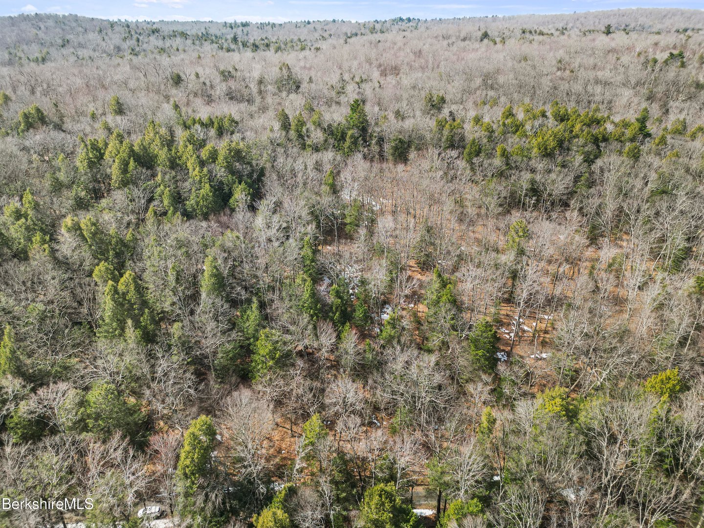 8 Hemlock Rd Photo 9