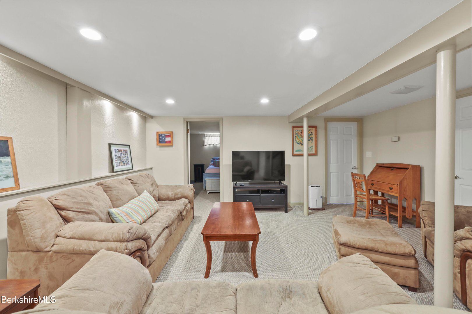 97 Morningview Dr Photo 42