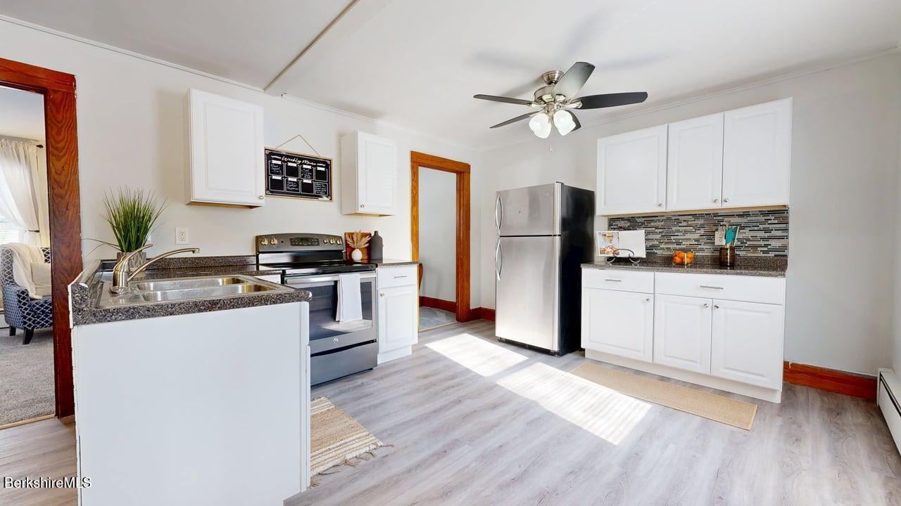 67 Carson Ave Photo 11