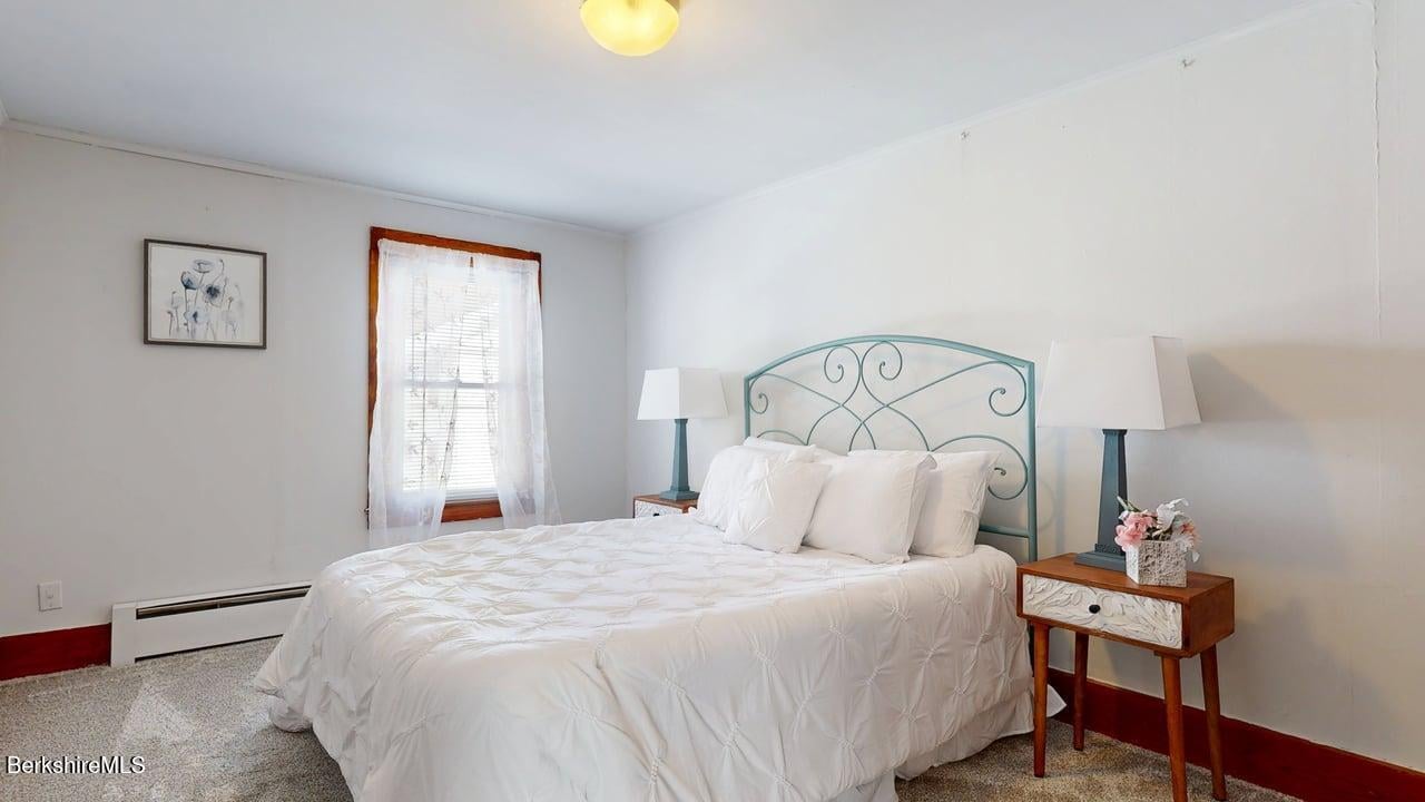 67 Carson Ave Photo 3