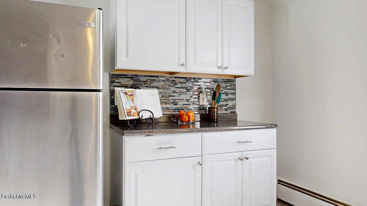 67 Carson Ave Photo 13