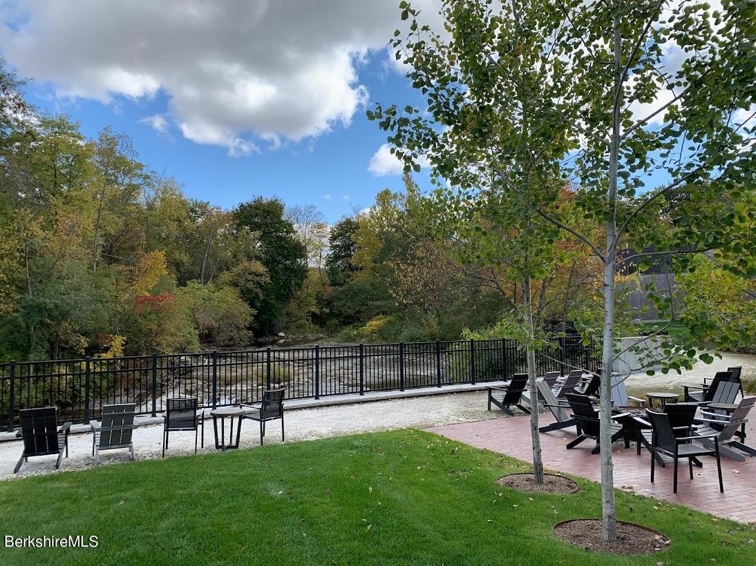 160 Water St  #407 Photo 14