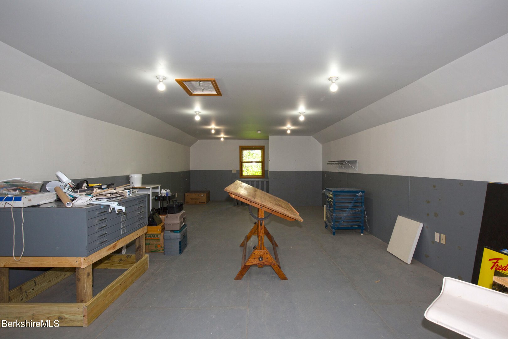 222 Brough Rd Photo 29