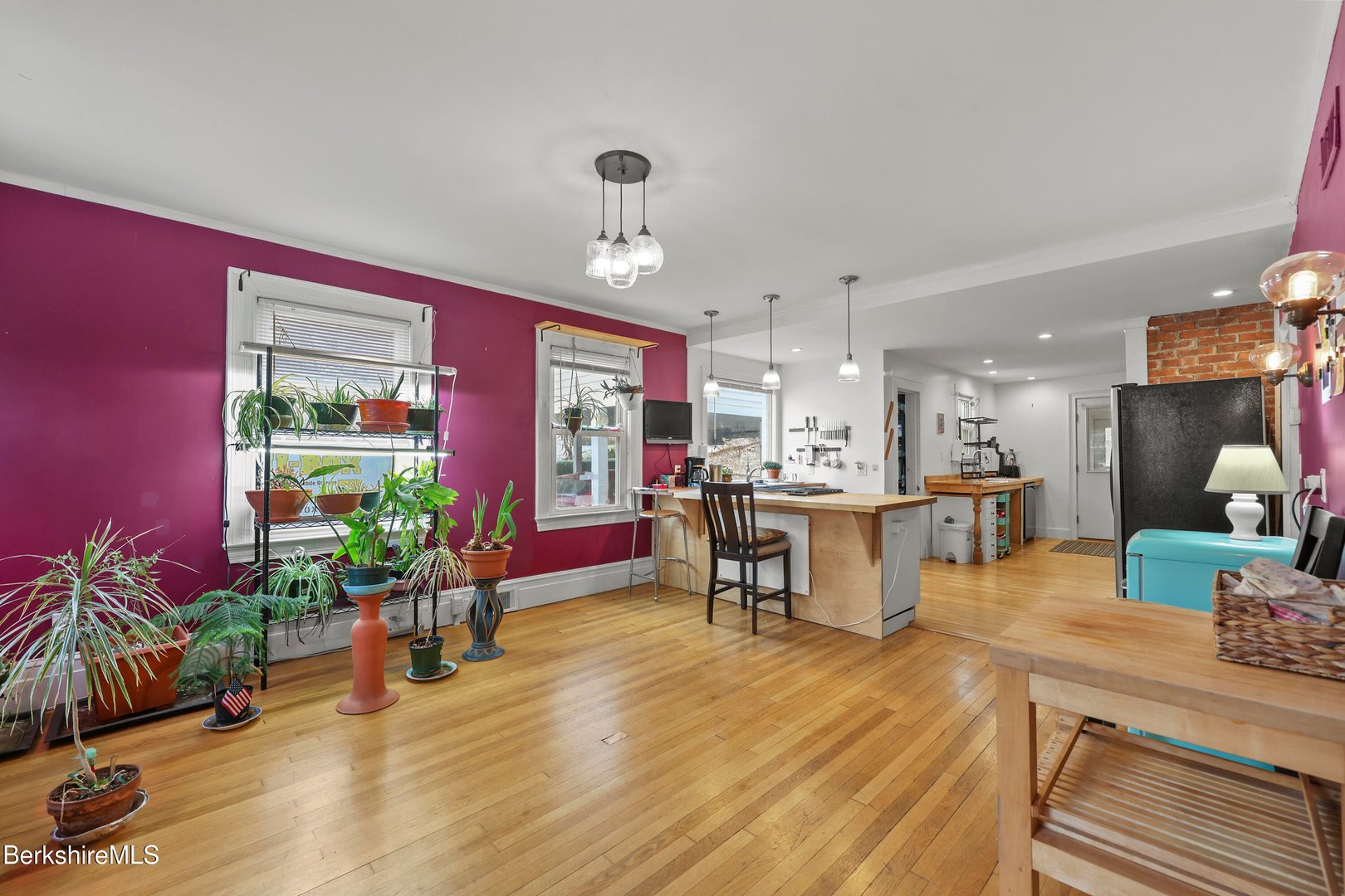 82 Cherry St Photo 7