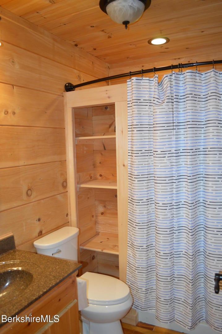 223 Silver Leaf Dr Photo 23