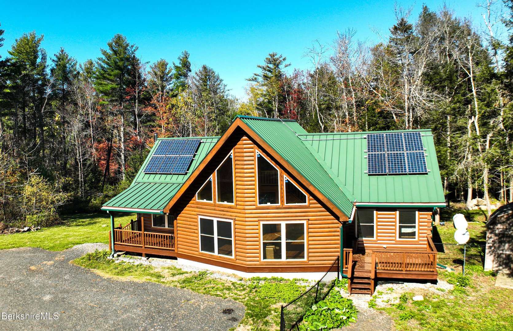 223 Silver Leaf Dr Photo 2