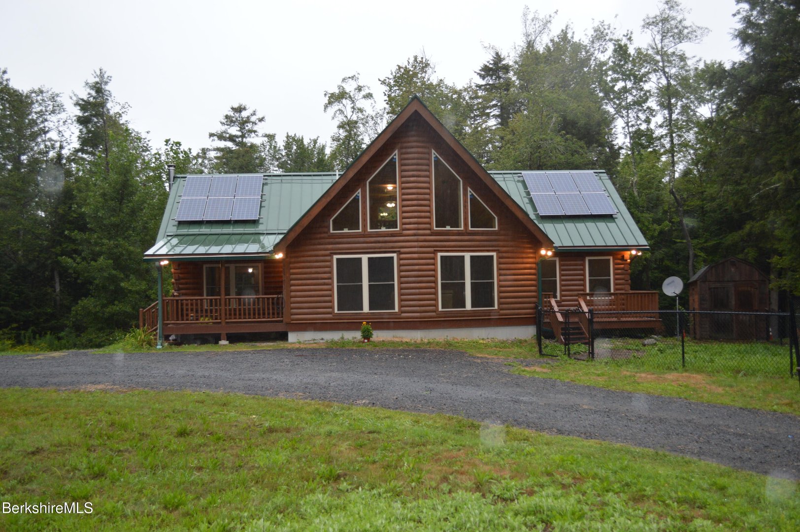 223 Silver Leaf Dr Photo 32