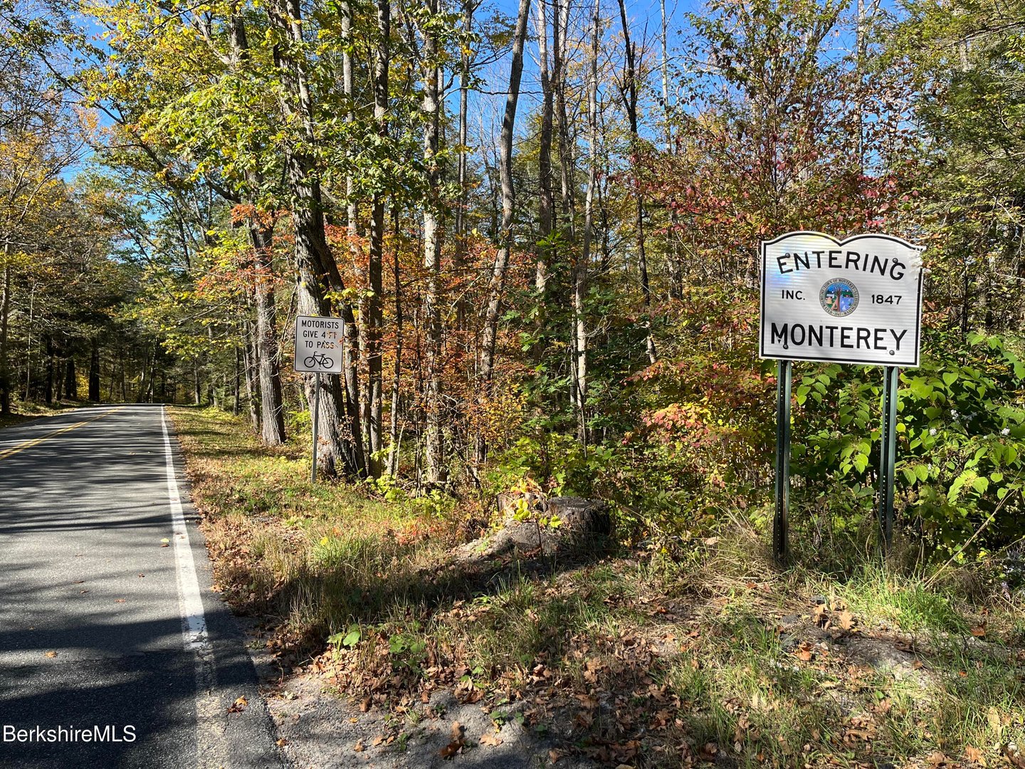 0 Sandisfield Rd Photo 1