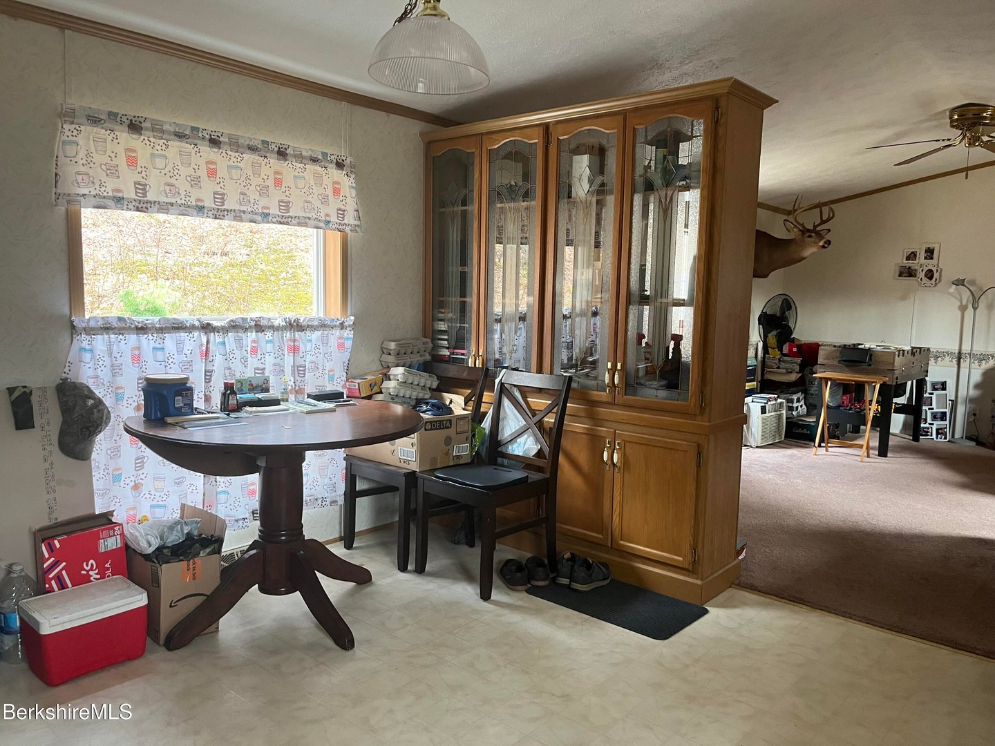 37 S South County Rd Photo 4