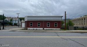 156-160 River St Photo 3