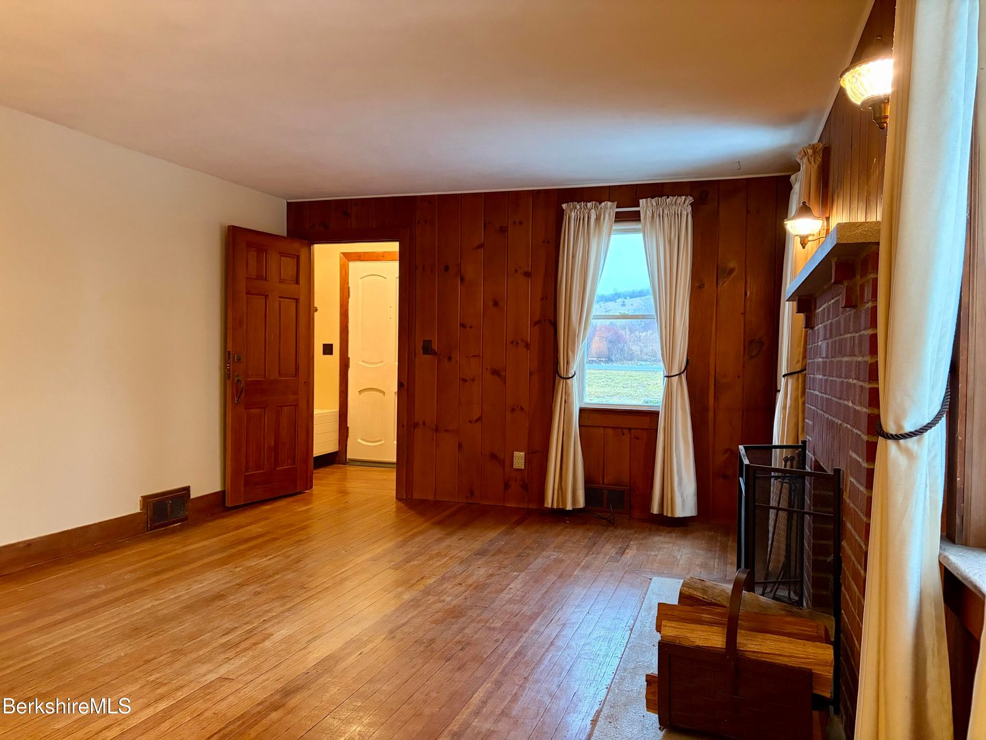 1772 Swamp Rd Photo 26