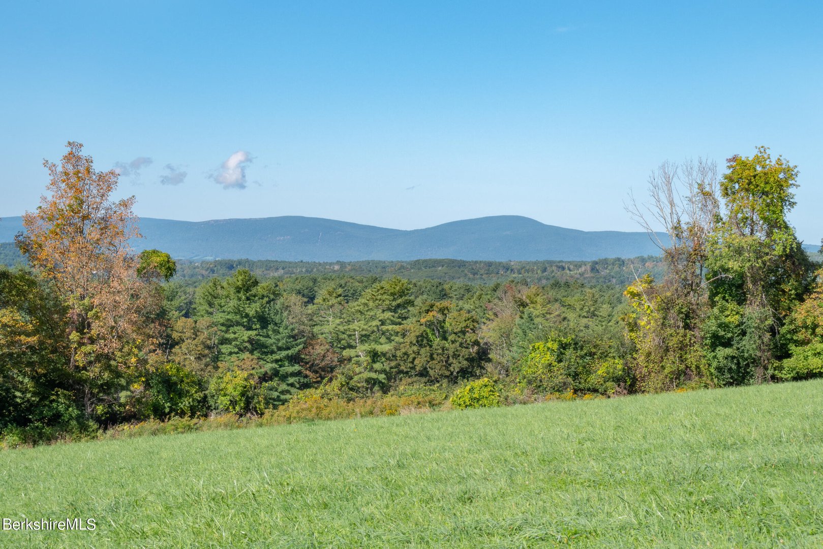 185 Keyes Hill Rd Photo 3