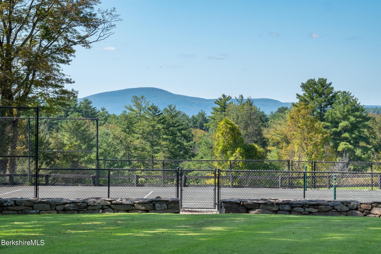 185 Keyes Hill Rd Photo 44