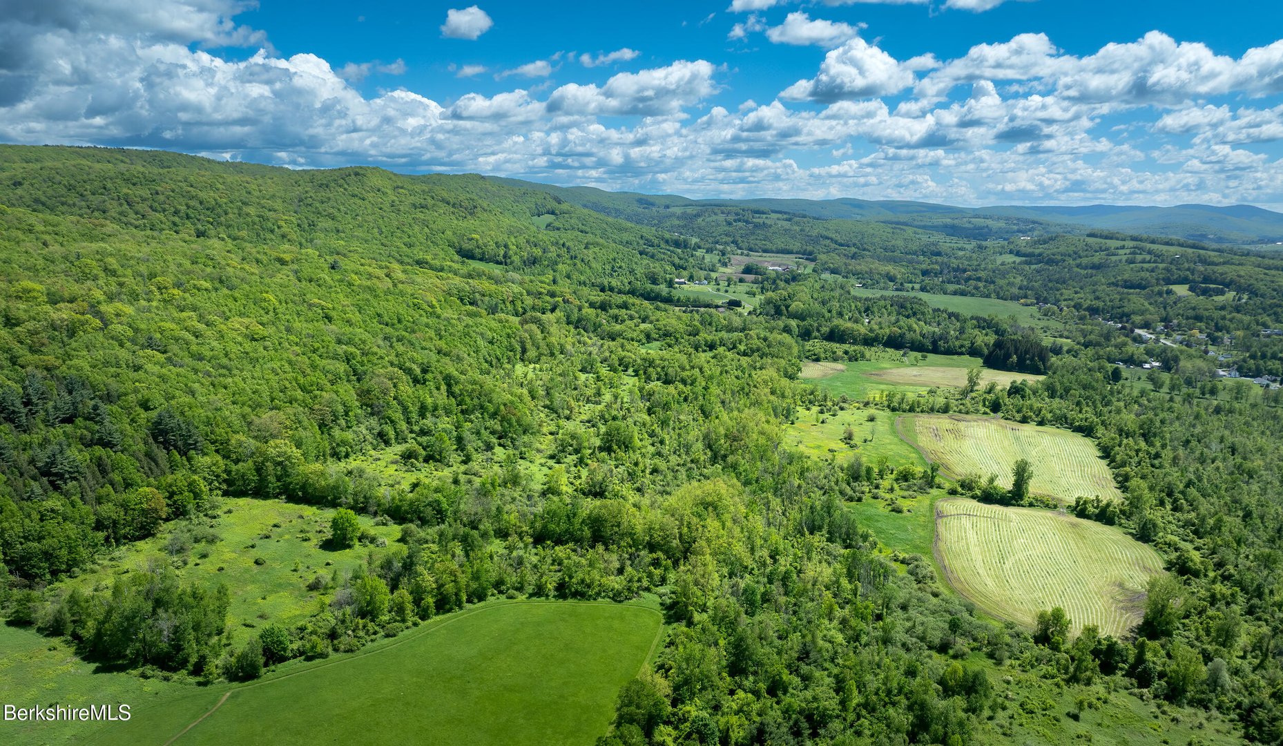 128 E Hoosac St Photo 3