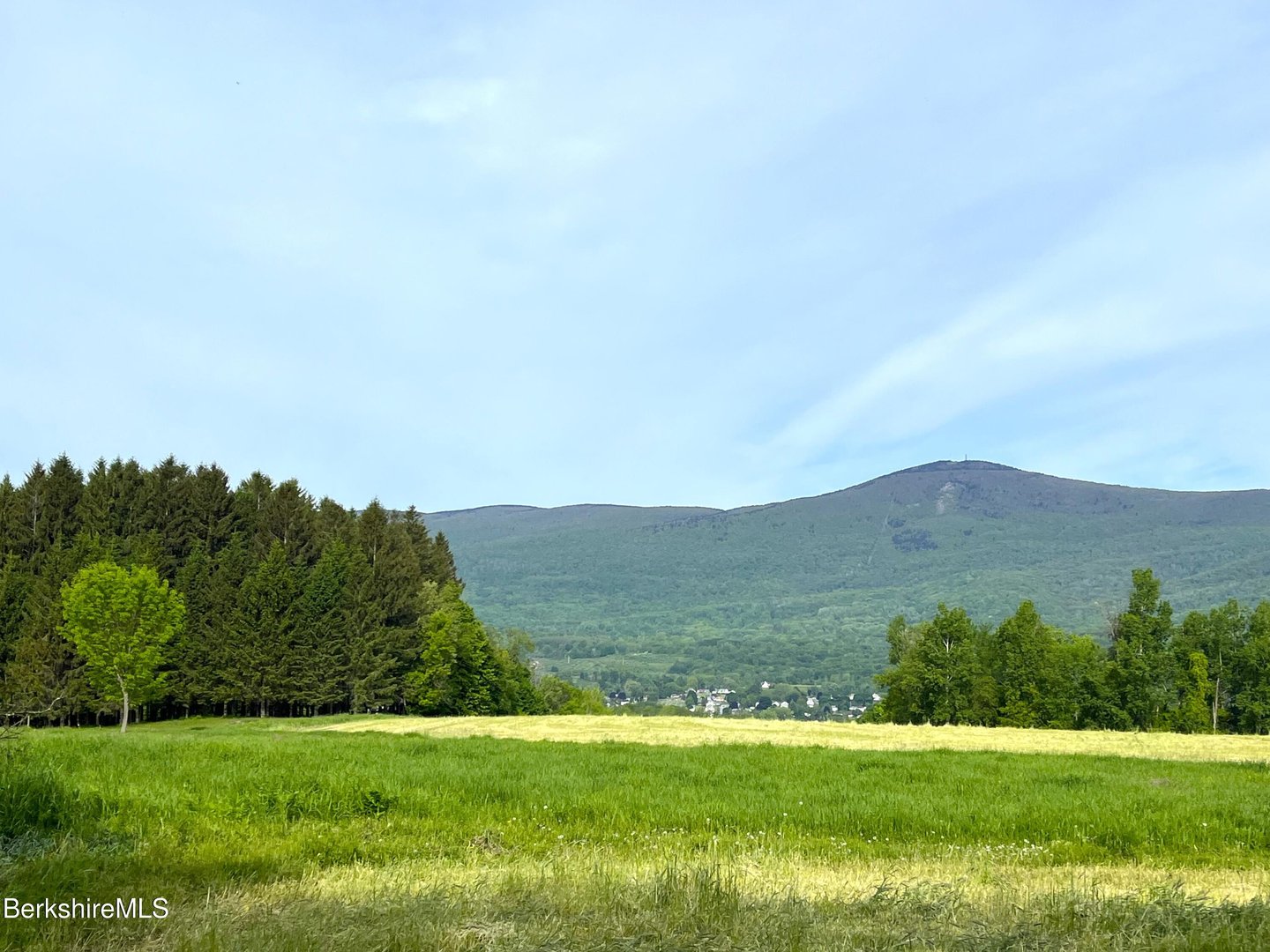 128 E Hoosac St Photo 9