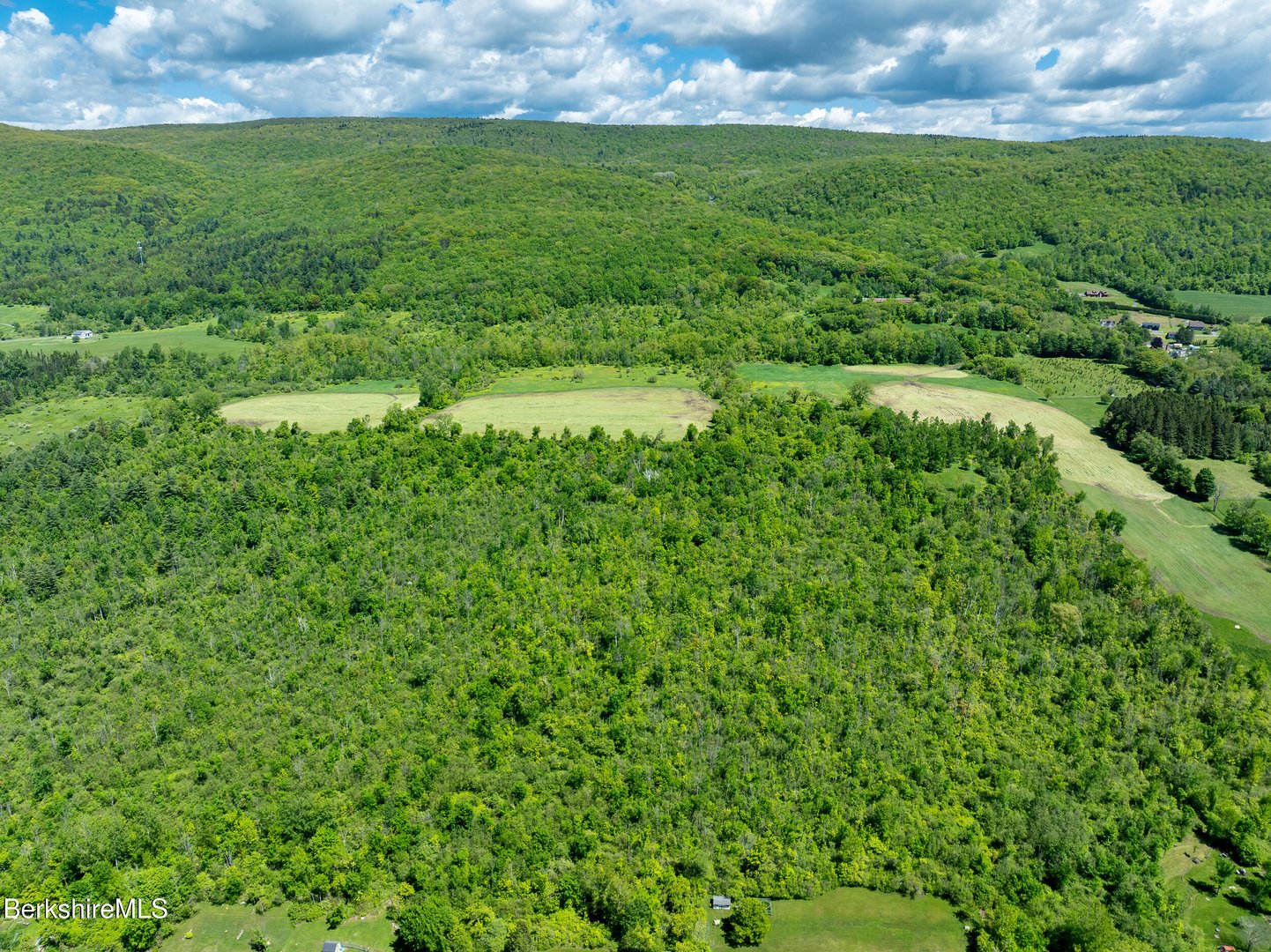 128 E Hoosac St Photo 4