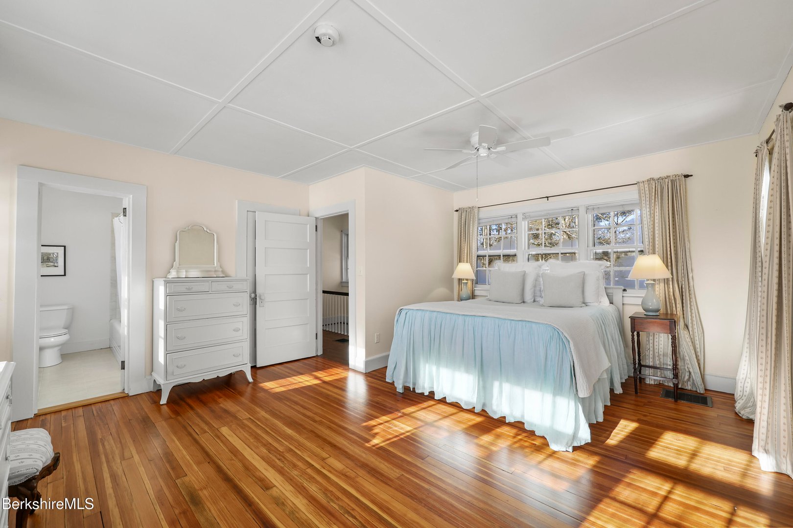 20 Sheffield Egremont Rd Photo 35