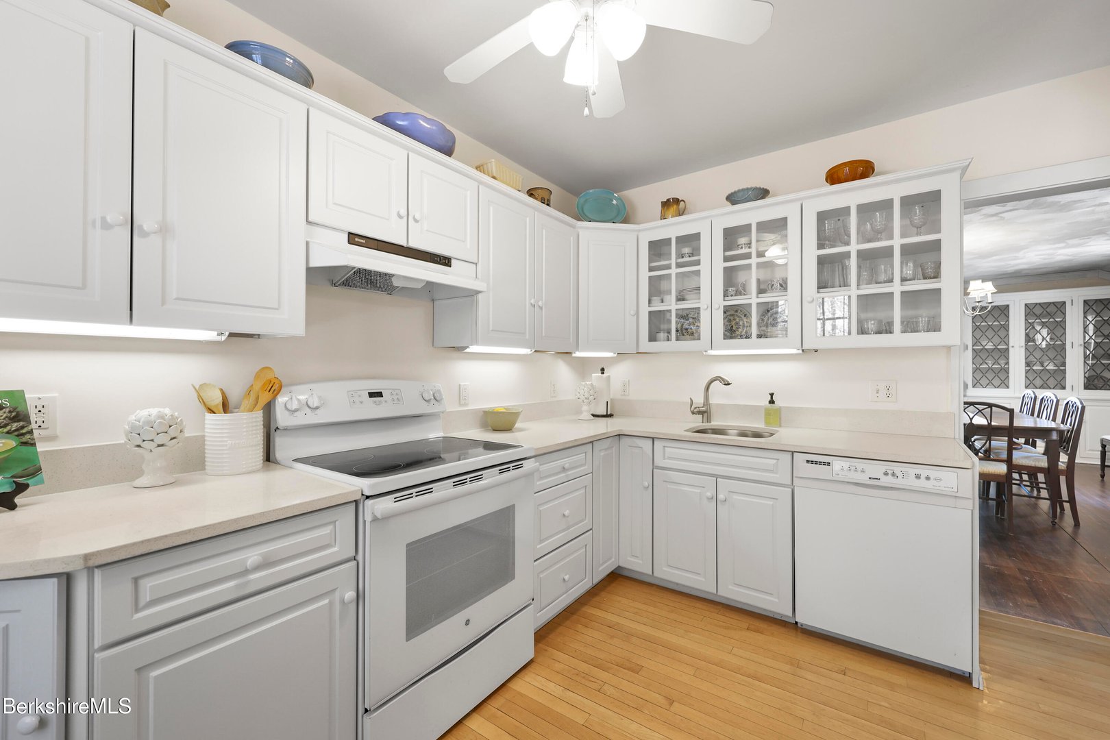 20 Sheffield Egremont Rd Photo 30