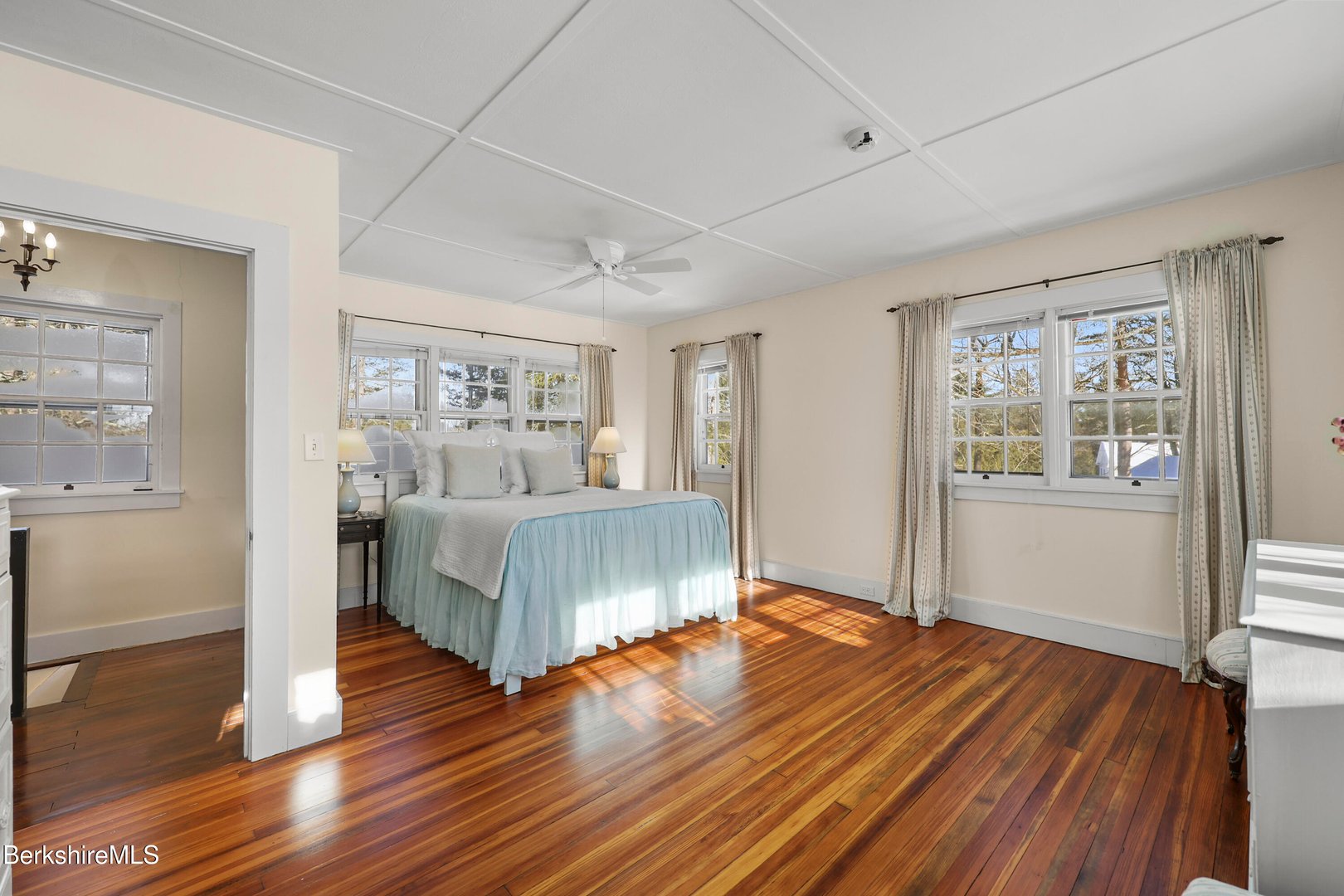 20 Sheffield Egremont Rd Photo 34