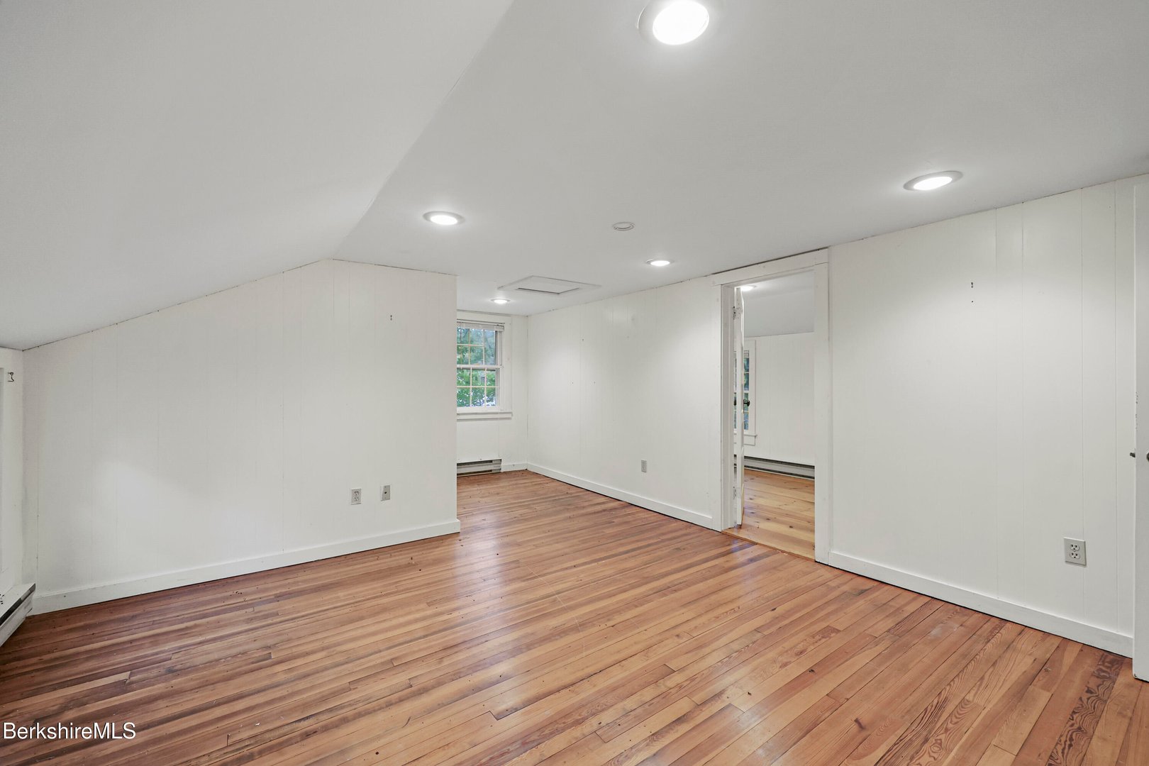 20 Sheffield Egremont Rd Photo 57