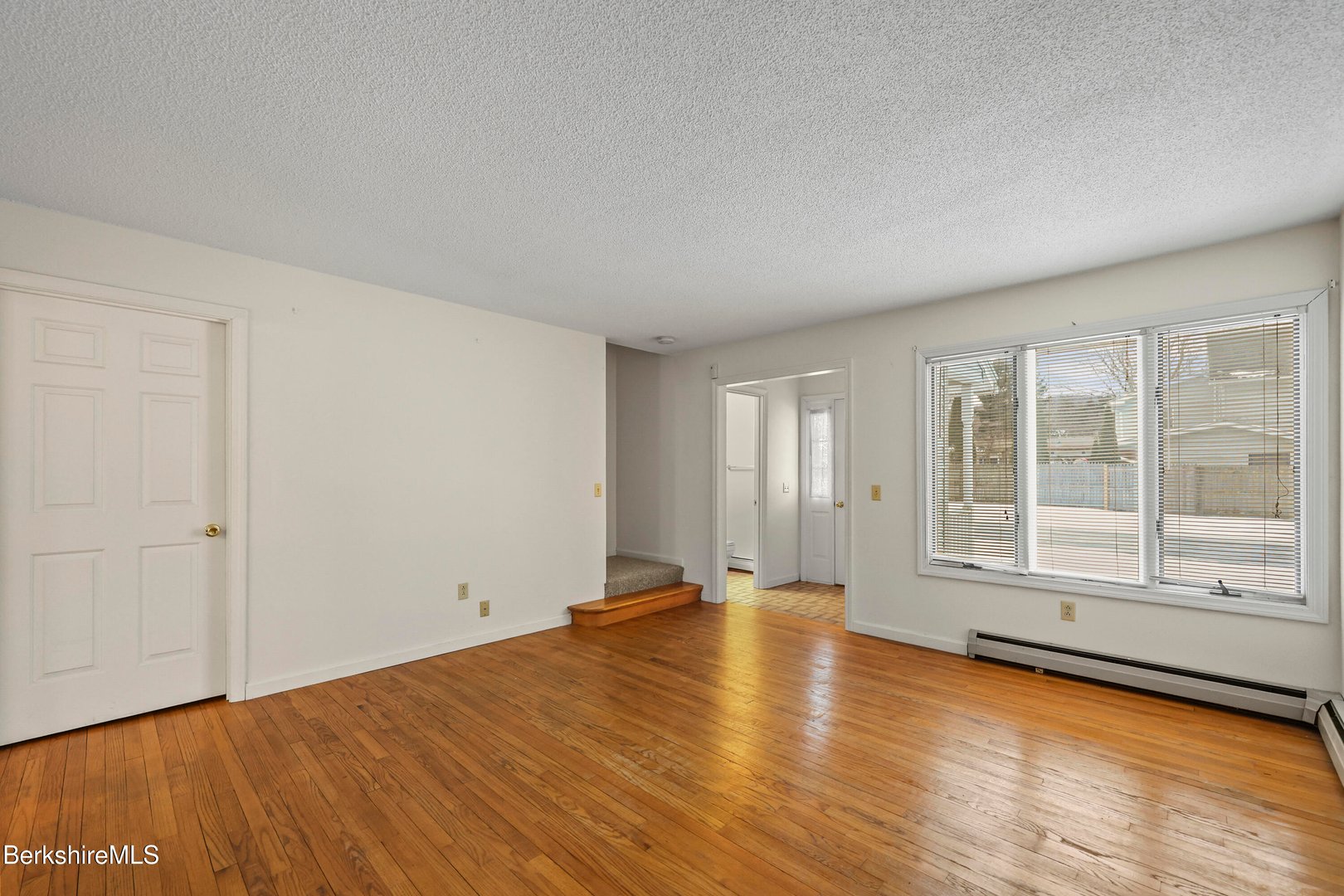 70 Lake St  #B Photo 5