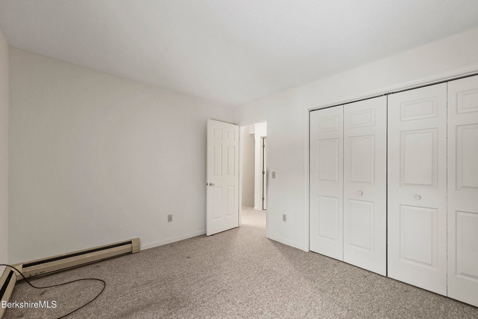 70 Lake St  #B Photo 18