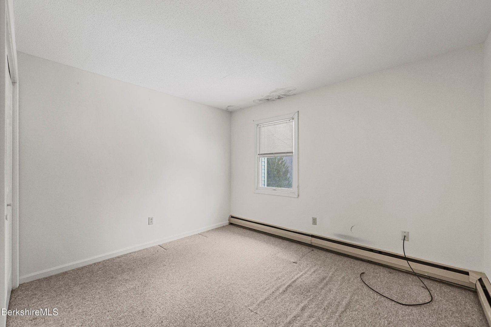 70 Lake St  #B Photo 17