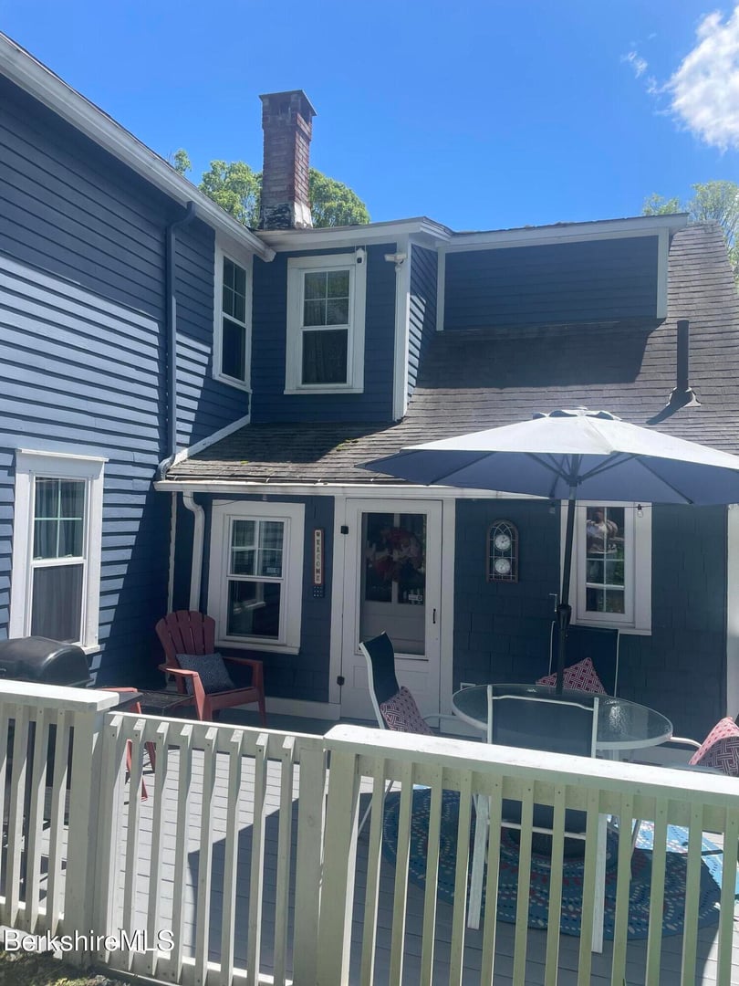 31 St Ann's Ave Photo 4