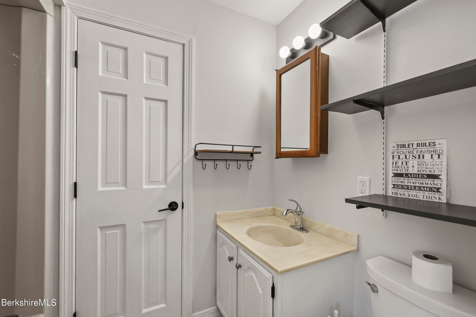 104 Washington Mountain Rd Photo 21