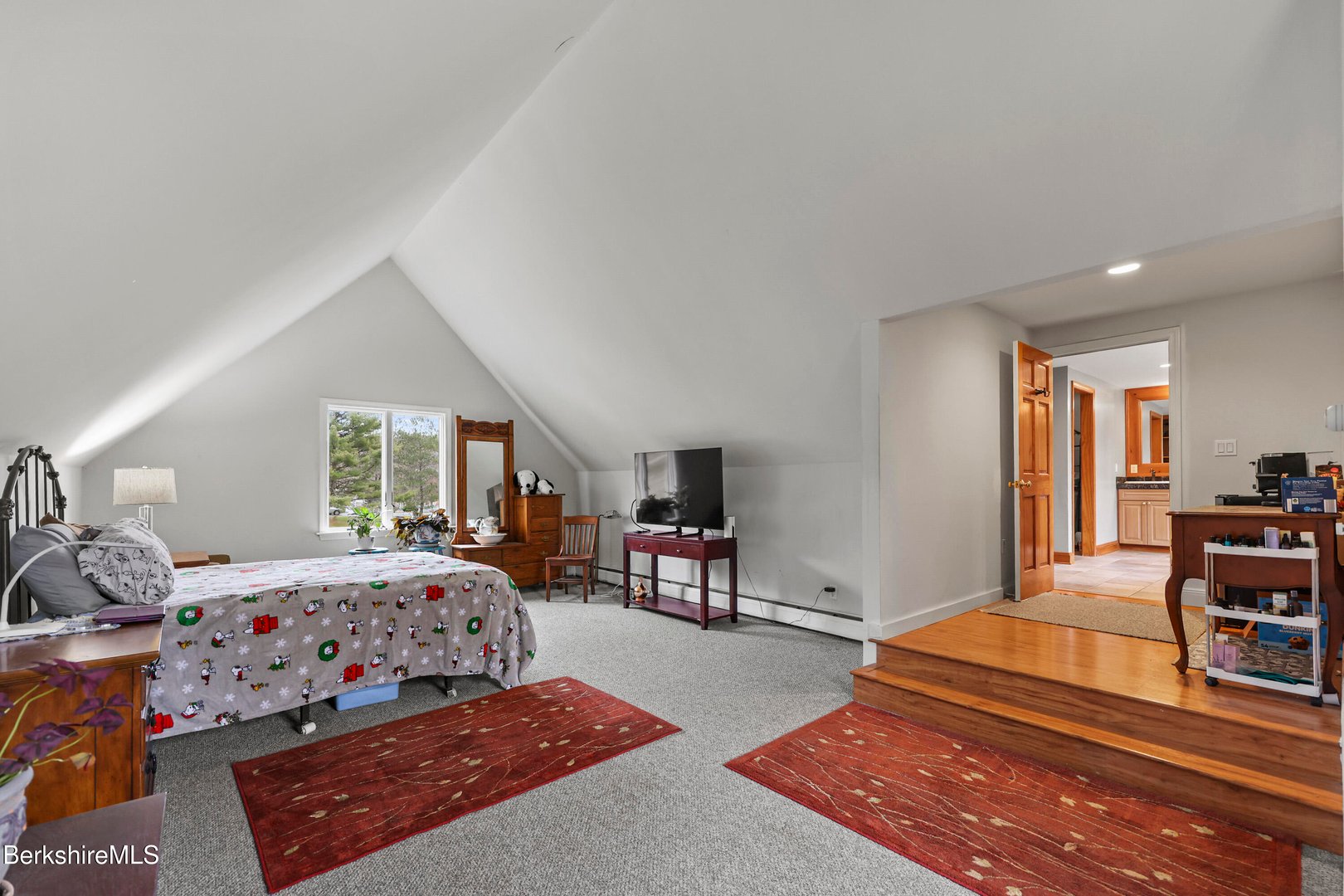 104 Washington Mountain Rd Photo 37