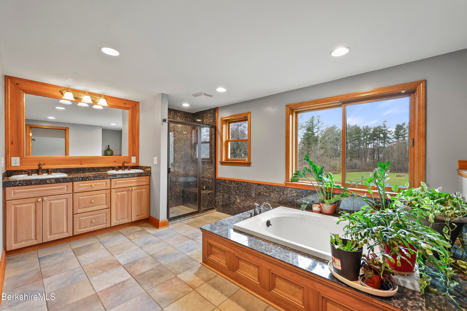 104 Washington Mountain Rd Photo 40