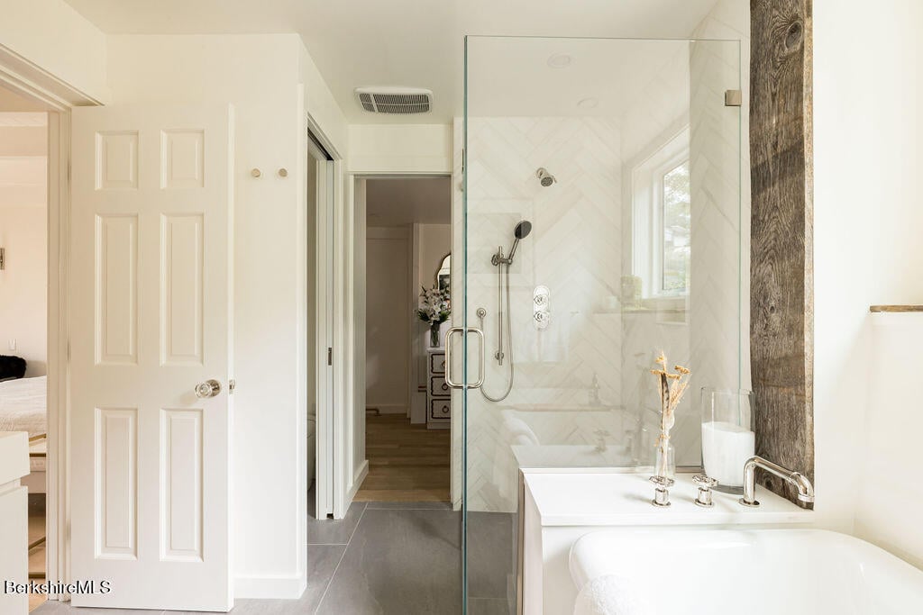 302A Egremont Plain Rd Photo 30