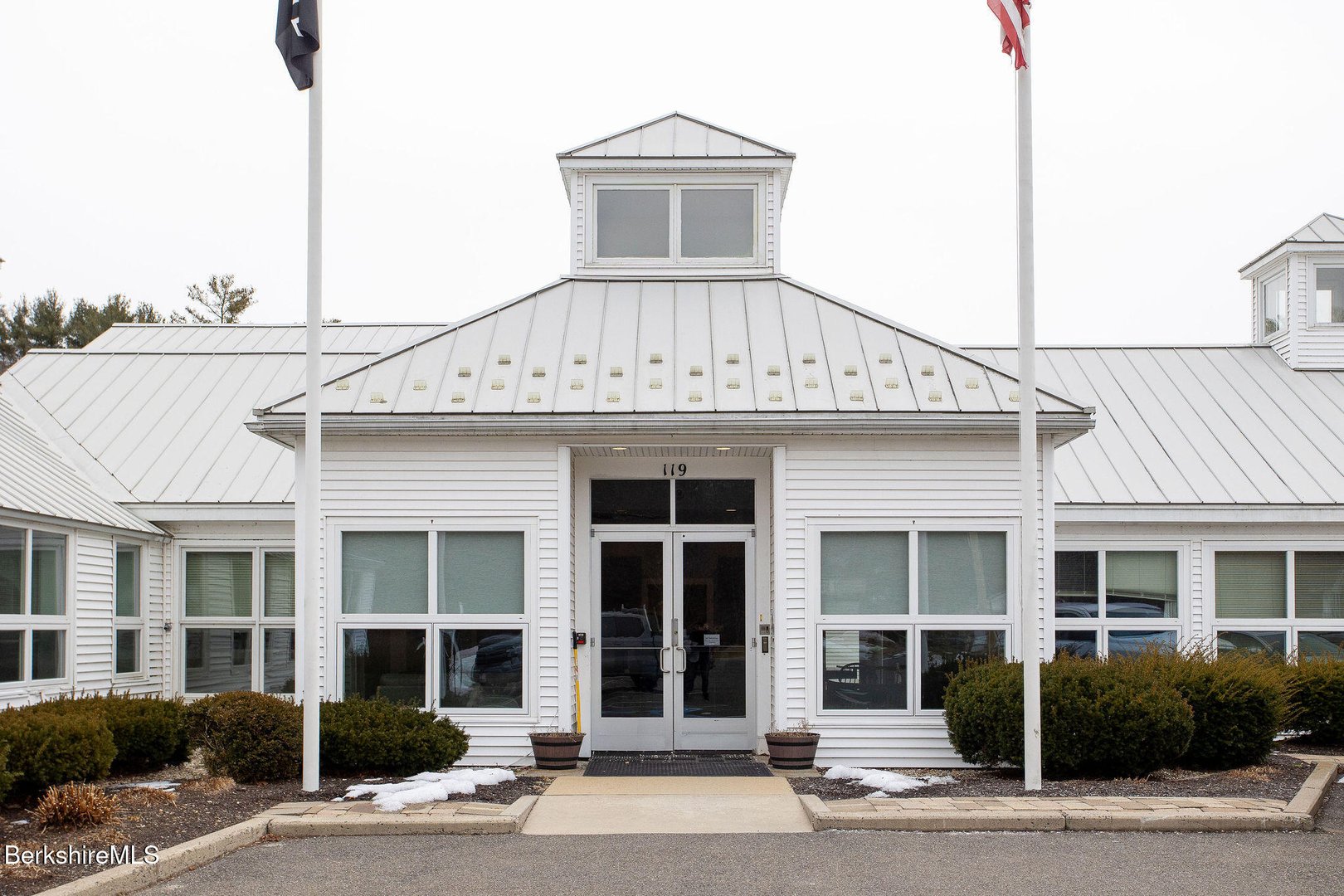 119 Salisbury Rd Photo 2