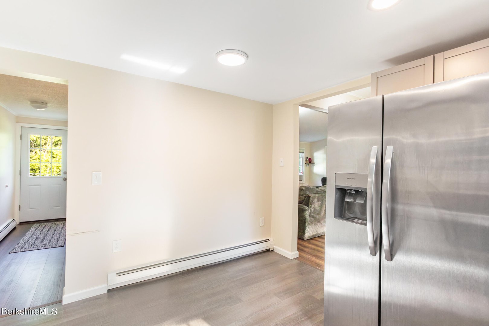 40 Curran Rd Photo 8