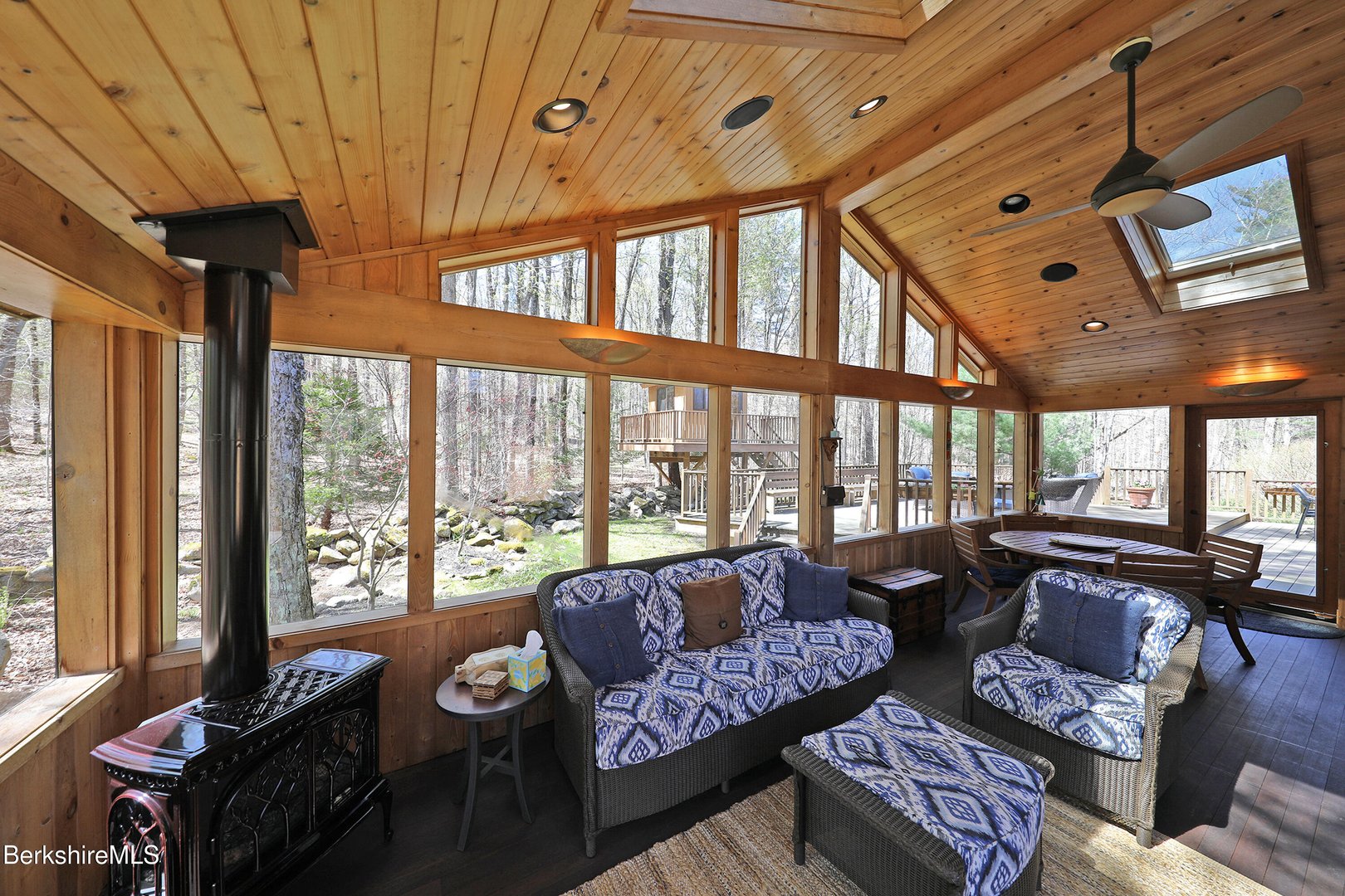 55 Mallard Dr Photo 22