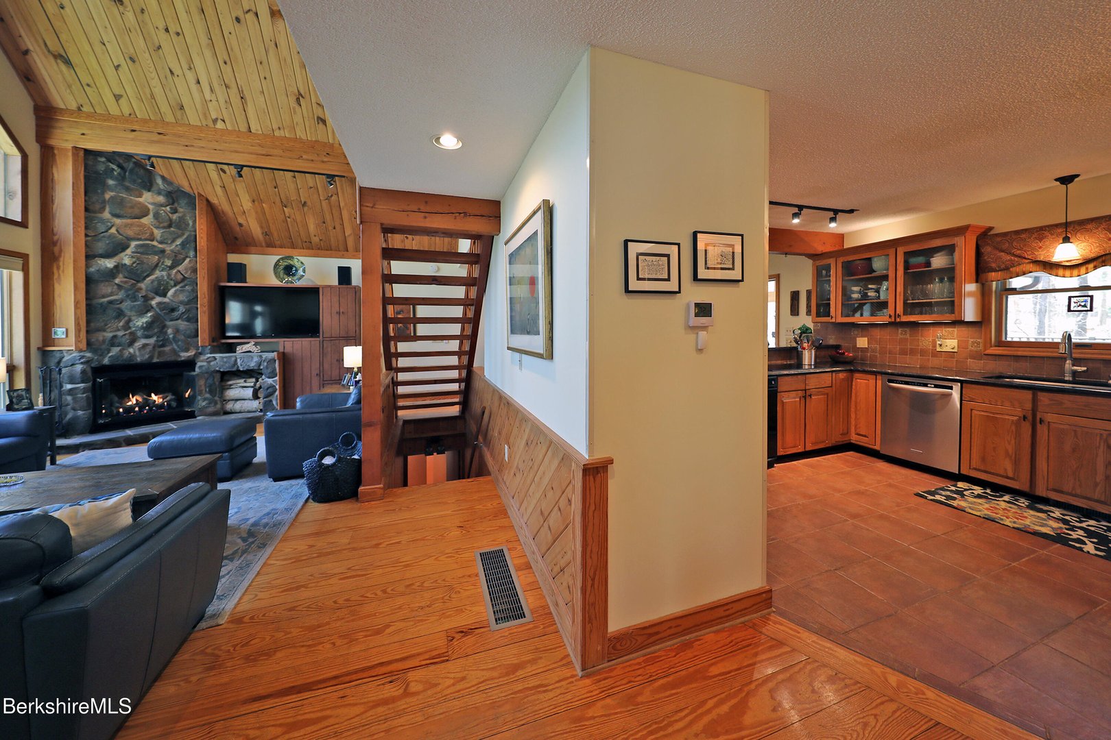 55 Mallard Dr Photo 12