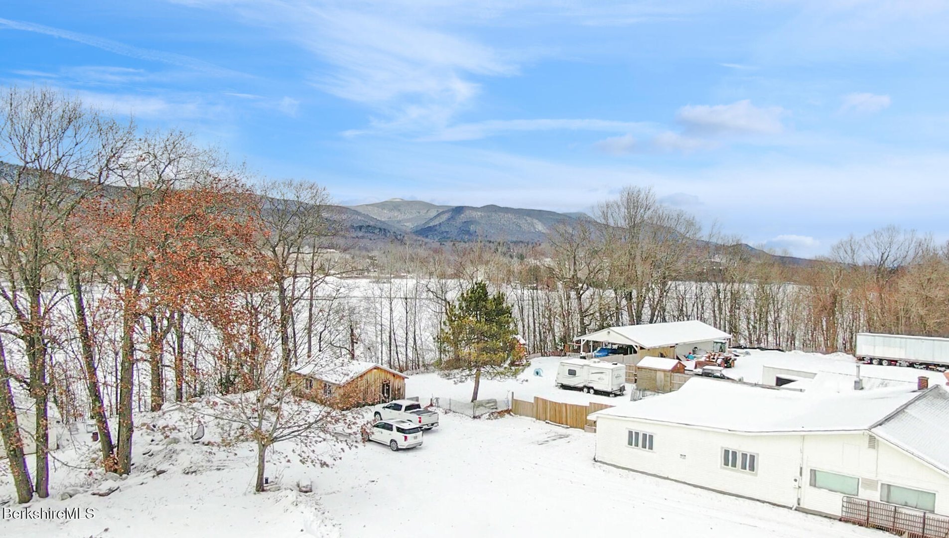 750-760 S State Rd Photo 3