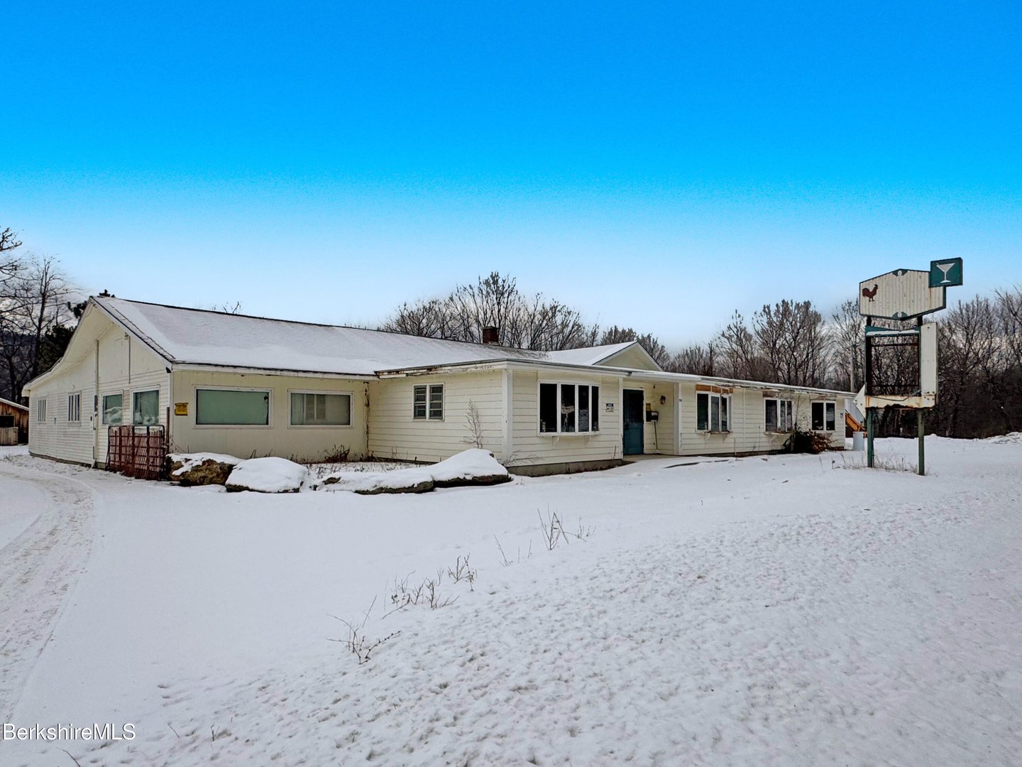 750-760 S State Rd Photo 16