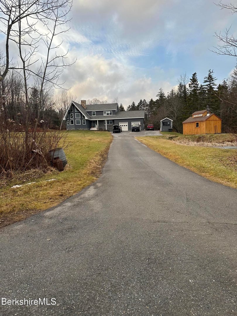 141 Griffin Hill Rd Photo 5