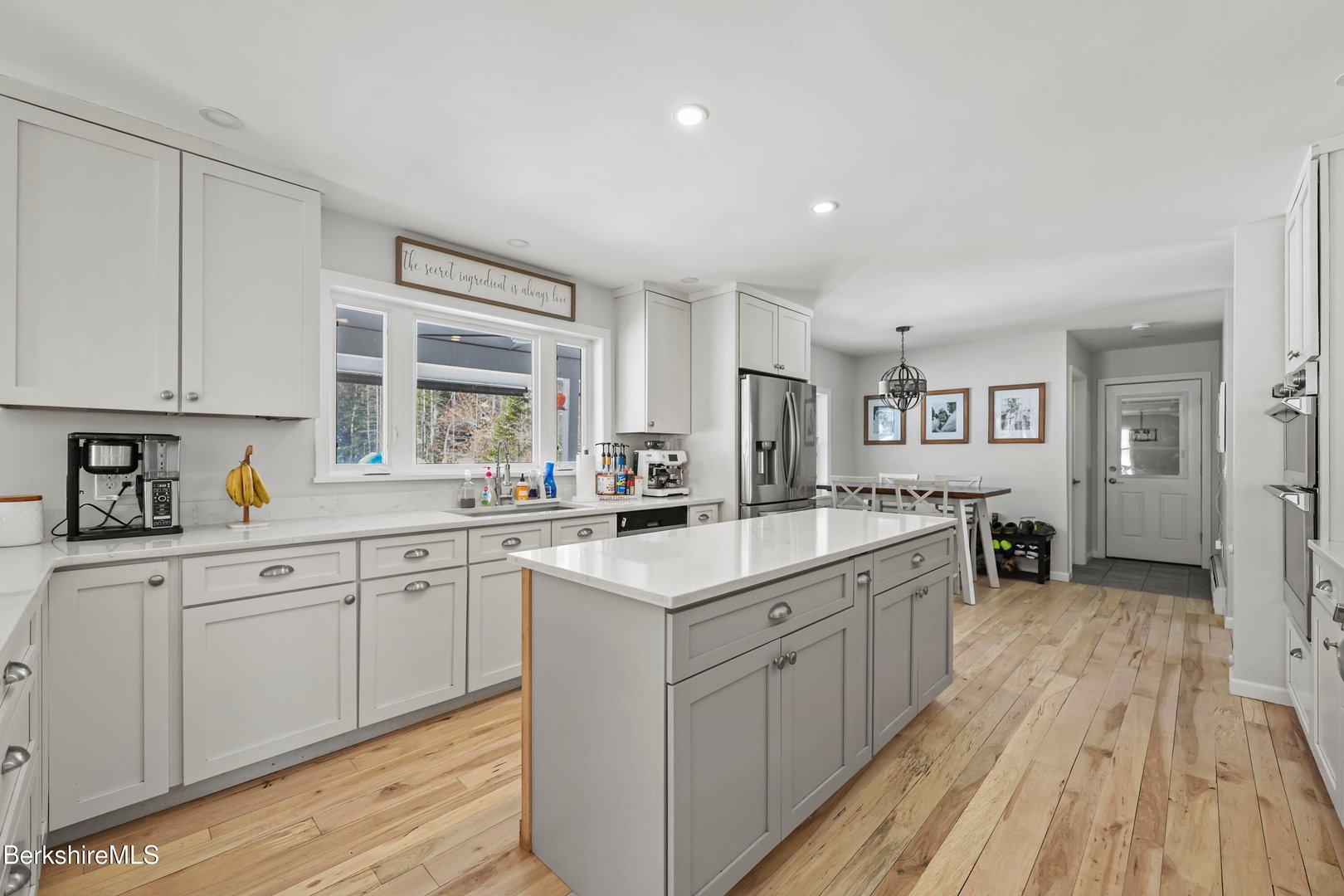 141 Griffin Hill Rd Photo 11