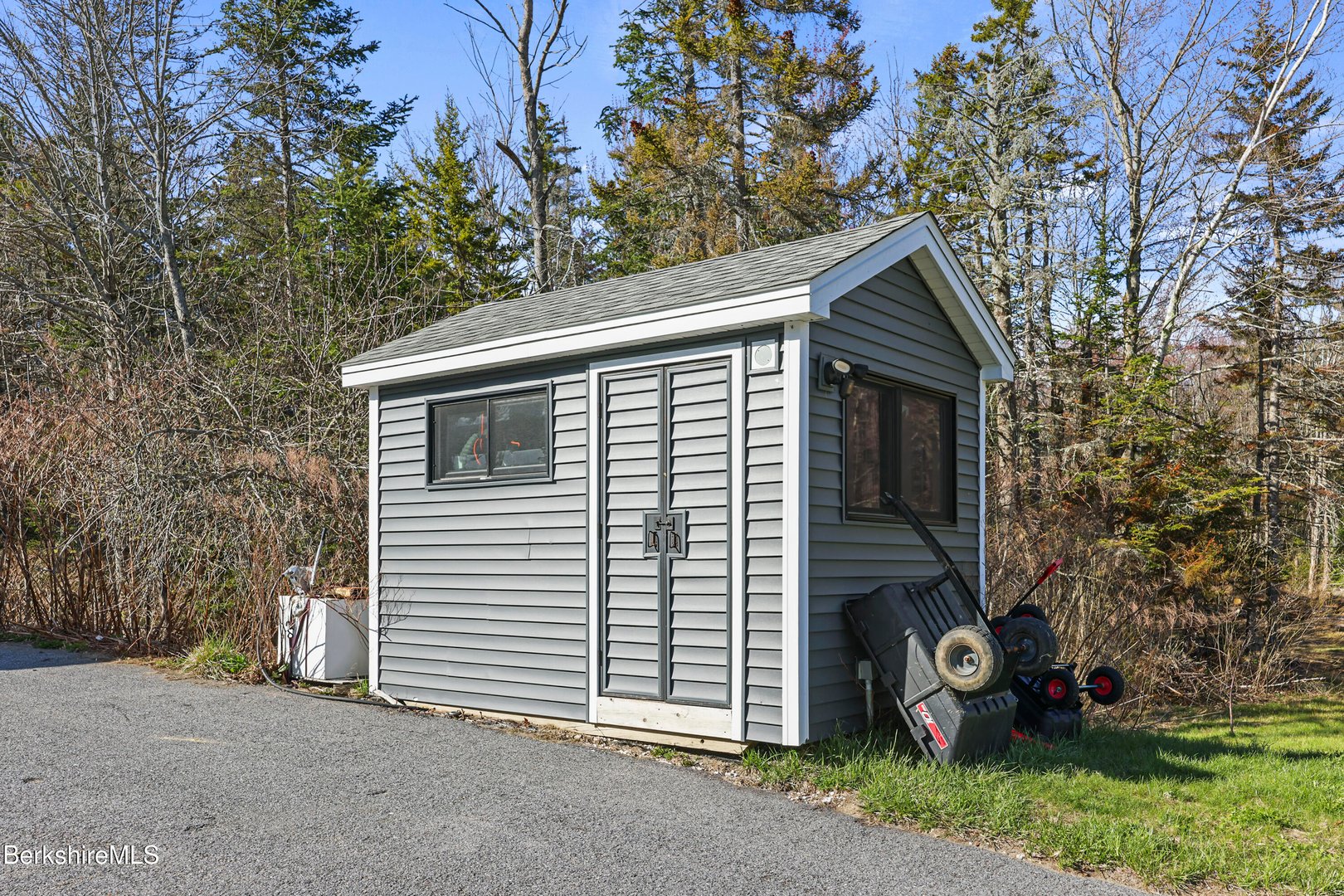 141 Griffin Hill Rd Photo 69
