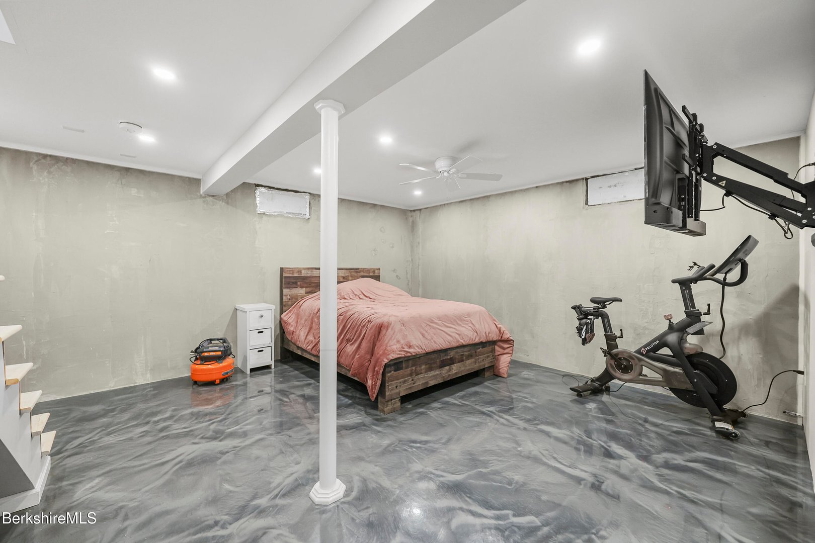 141 Griffin Hill Rd Photo 45