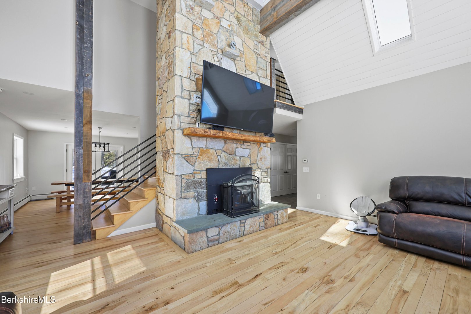 141 Griffin Hill Rd Photo 26