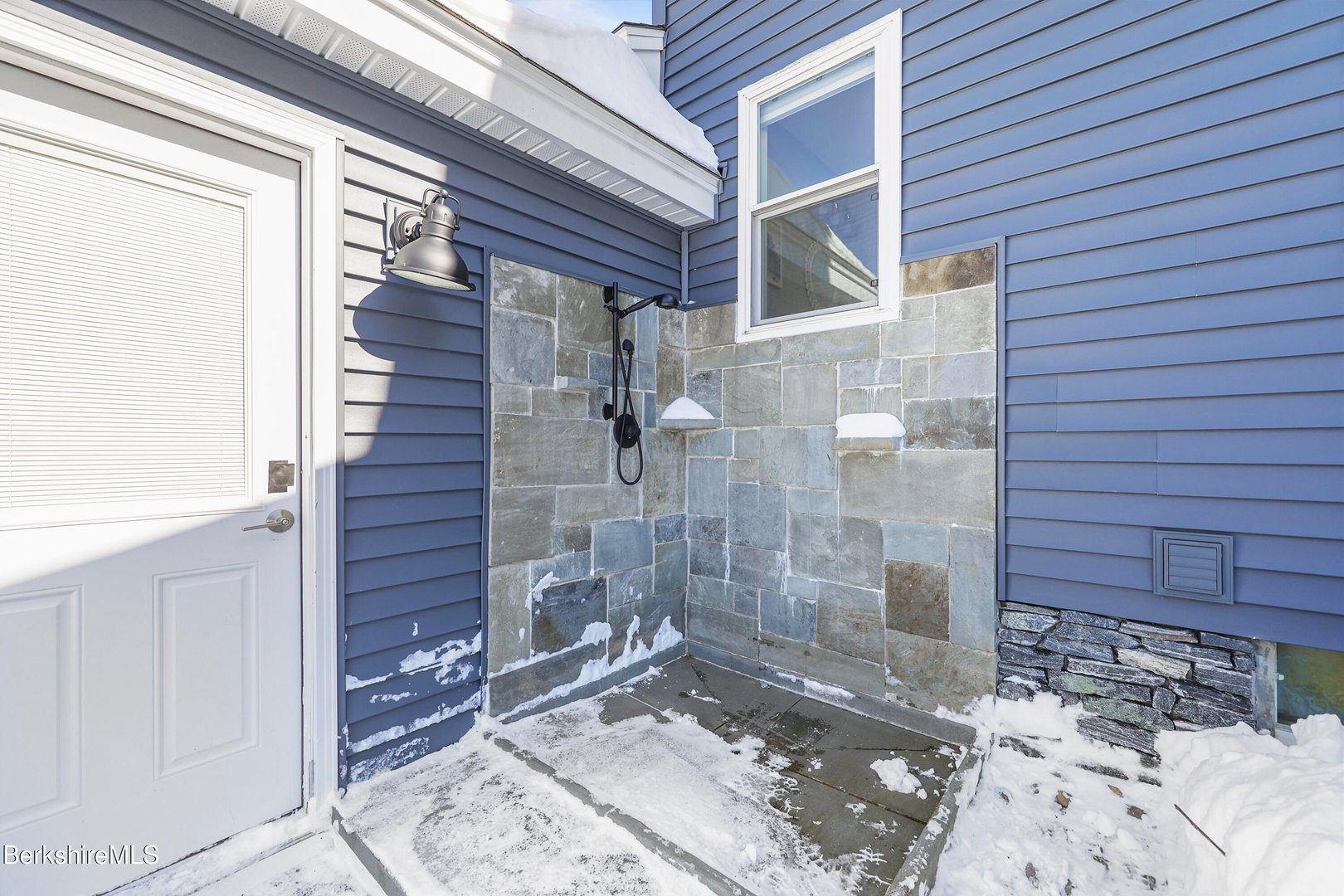 141 Griffin Hill Rd Photo 53