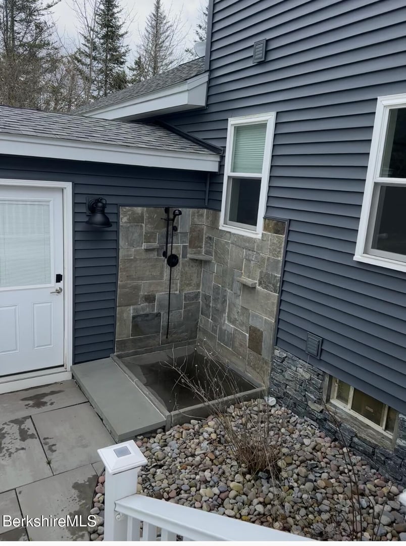 141 Griffin Hill Rd Photo 54