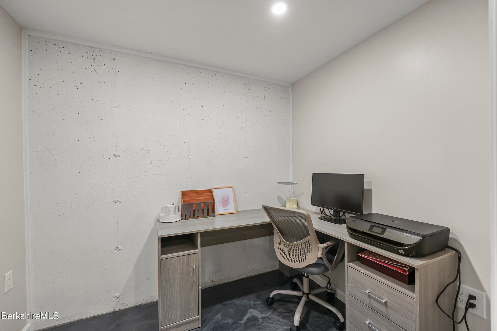 141 Griffin Hill Rd Photo 46