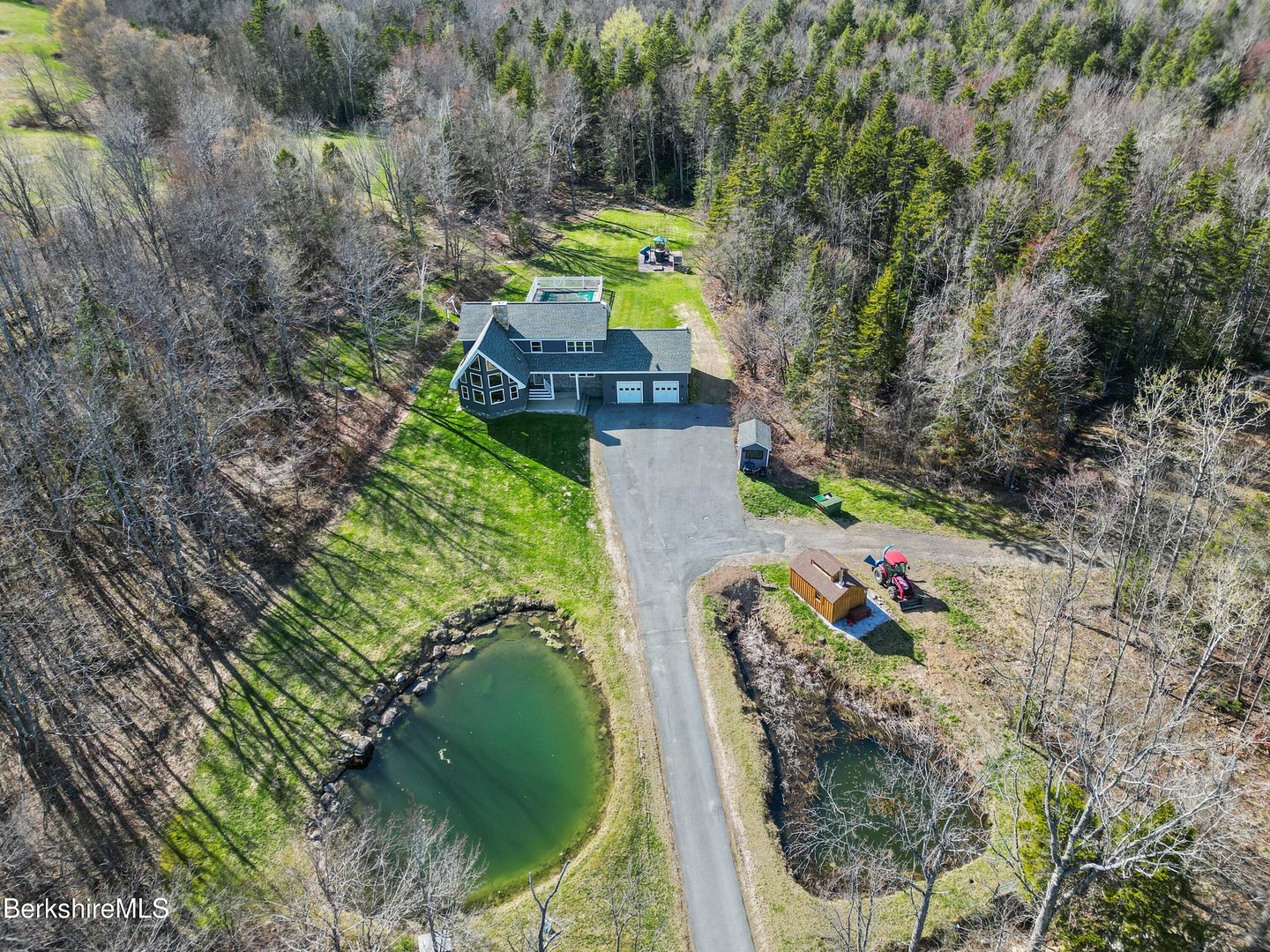 141 Griffin Hill Rd Photo 1